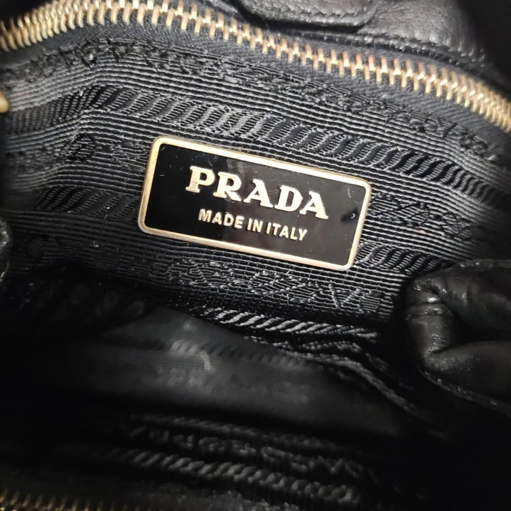 PRADA Hand Bag Leather 2way Black Gold Auth 127444 - Picture 5 of 5